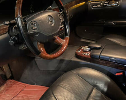 Черный Мерседес С Класс, объемом двигателя 5.5 л и пробегом 176 тыс. км за 8499 $, фото 31 на Automoto.ua