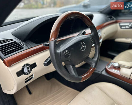 Чорний Мерседес С Клас, об'ємом двигуна 3.5 л та пробігом 220 тис. км за 10800 $, фото 18 на Automoto.ua