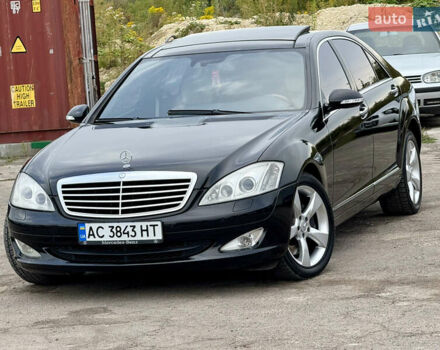 Мерседес С Класс 2007 в Ровно на Automoto.ua Черный Мерседес С Класс, объемом двигателя 5.5 л и пробегом 323 тыс. км за 8999 $, фото 2 на Automoto.ua