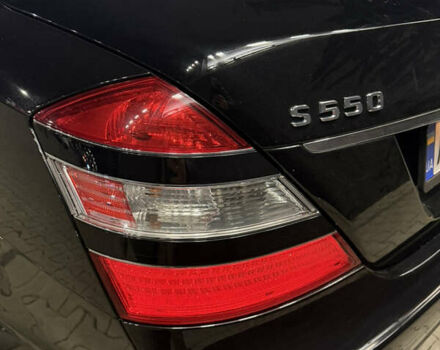 Черный Мерседес С Класс, объемом двигателя 5.5 л и пробегом 176 тыс. км за 8499 $, фото 25 на Automoto.ua