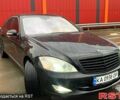 Черный Мерседес С Класс, объемом двигателя 5.5 л и пробегом 250 тыс. км за 7850 $, фото 2 на Automoto.ua