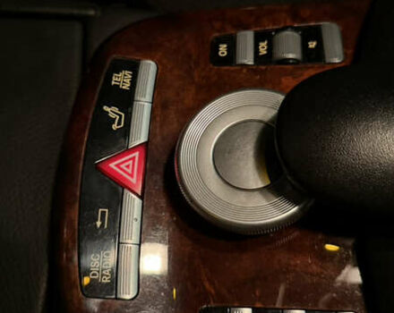 Черный Мерседес С Класс, объемом двигателя 5.5 л и пробегом 176 тыс. км за 8499 $, фото 41 на Automoto.ua