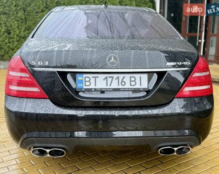 Черный Мерседес С Класс, объемом двигателя 6.2 л и пробегом 125 тыс. км за 18500 $, фото 11 на Automoto.ua