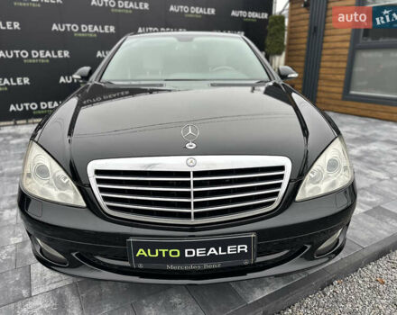 Чорний Мерседес С Клас, об'ємом двигуна 3.5 л та пробігом 220 тис. км за 10800 $, фото 1 на Automoto.ua