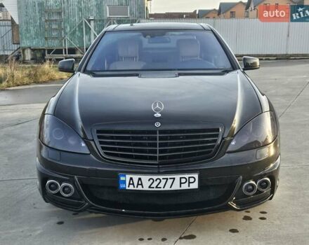 Черный Мерседес С Класс, объемом двигателя 5.46 л и пробегом 267 тыс. км за 12500 $, фото 5 на Automoto.ua