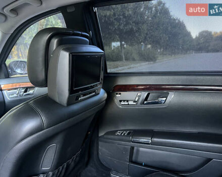 Чорний Мерседес С Клас, об'ємом двигуна 5.46 л та пробігом 560 тис. км за 7650 $, фото 35 на Automoto.ua