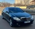 Черный Мерседес С Класс, объемом двигателя 5.46 л и пробегом 307 тыс. км за 10000 $, фото 1 на Automoto.ua