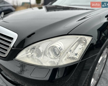 Чорний Мерседес С Клас, об'ємом двигуна 3.5 л та пробігом 220 тис. км за 10800 $, фото 8 на Automoto.ua