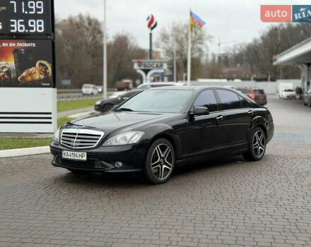 Чорний Мерседес С Клас, об'ємом двигуна 5.46 л та пробігом 160 тис. км за 9990 $, фото 3 на Automoto.ua