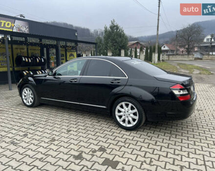 Черный Мерседес С Класс, объемом двигателя 3 л и пробегом 300 тыс. км за 14200 $, фото 6 на Automoto.ua