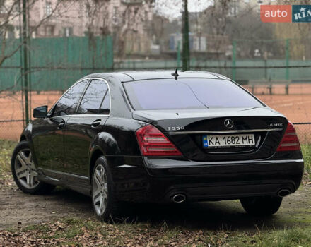 Черный Мерседес С Класс, объемом двигателя 5.5 л и пробегом 288 тыс. км за 10999 $, фото 8 на Automoto.ua