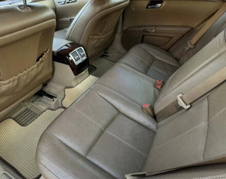 Черный Мерседес С Класс, объемом двигателя 2.99 л и пробегом 300 тыс. км за 10200 $, фото 17 на Automoto.ua