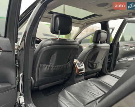 Черный Мерседес С Класс, объемом двигателя 3.5 л и пробегом 217 тыс. км за 10300 $, фото 35 на Automoto.ua