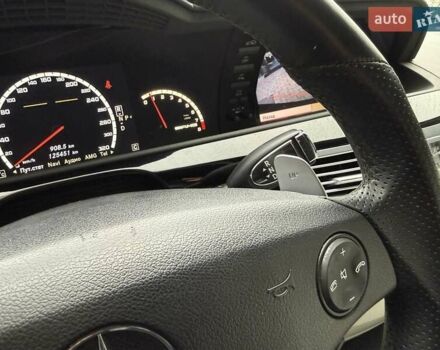 Черный Мерседес С Класс, объемом двигателя 6.2 л и пробегом 125 тыс. км за 18500 $, фото 16 на Automoto.ua