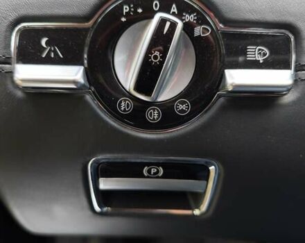 Черный Мерседес С Класс, объемом двигателя 5.46 л и пробегом 322 тыс. км за 15000 $, фото 5 на Automoto.ua