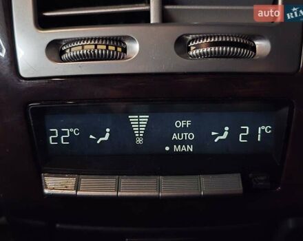 Черный Мерседес С Класс, объемом двигателя 5.46 л и пробегом 266 тыс. км за 10989 $, фото 24 на Automoto.ua