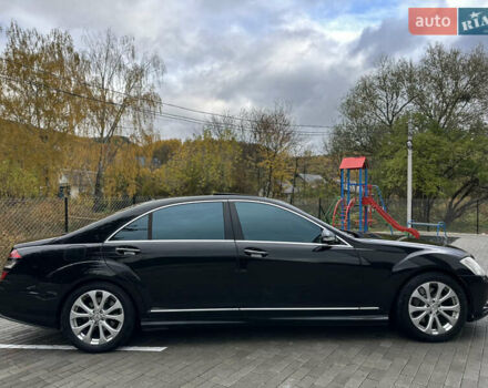 Чорний Мерседес С Клас, об'ємом двигуна 5.46 л та пробігом 270 тис. км за 10950 $, фото 8 на Automoto.ua