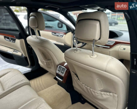 Чорний Мерседес С Клас, об'ємом двигуна 3.5 л та пробігом 220 тис. км за 10800 $, фото 29 на Automoto.ua