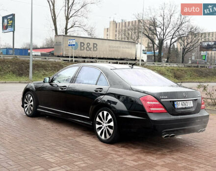 Черный Мерседес С Класс, объемом двигателя 5.46 л и пробегом 295 тыс. км за 13200 $, фото 9 на Automoto.ua