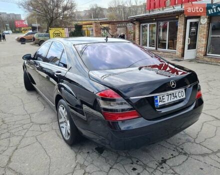 Чорний Мерседес С Клас, об'ємом двигуна 5.5 л та пробігом 203 тис. км за 11400 $, фото 17 на Automoto.ua