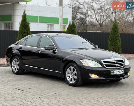 Черный Мерседес С Класс, объемом двигателя 3.5 л и пробегом 217 тыс. км за 10300 $, фото 6 на Automoto.ua