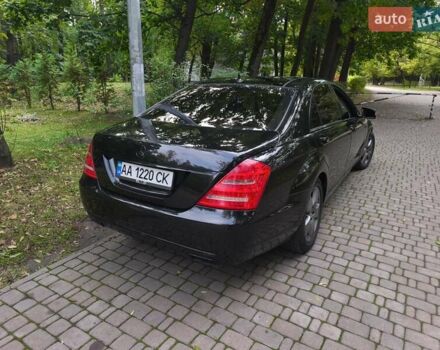 Черный Мерседес С Класс, объемом двигателя 5.46 л и пробегом 322 тыс. км за 15000 $, фото 32 на Automoto.ua