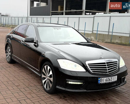 Черный Мерседес С Класс, объемом двигателя 5.46 л и пробегом 295 тыс. км за 13200 $, фото 18 на Automoto.ua