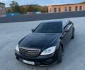 Черный Мерседес С Класс, объемом двигателя 5.5 л и пробегом 362 тыс. км за 7807 $, фото 1 на Automoto.ua