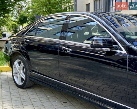 Черный Мерседес С Класс, объемом двигателя 5.46 л и пробегом 171 тыс. км за 14900 $, фото 8 на Automoto.ua