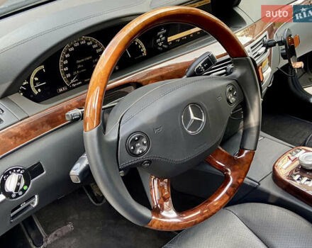 Черный Мерседес С Класс, объемом двигателя 5.46 л и пробегом 171 тыс. км за 14900 $, фото 35 на Automoto.ua