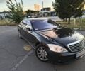 Чорний Мерседес С Клас, об'ємом двигуна 5.5 л та пробігом 387 тис. км за 11008 $, фото 1 на Automoto.ua