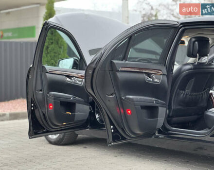 Черный Мерседес С Класс, объемом двигателя 3.5 л и пробегом 217 тыс. км за 10300 $, фото 32 на Automoto.ua