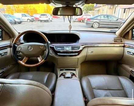 Черный Мерседес С Класс, объемом двигателя 3 л и пробегом 300 тыс. км за 10200 $, фото 11 на Automoto.ua