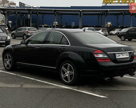 Черный Мерседес С Класс, объемом двигателя 2.99 л и пробегом 208 тыс. км за 14000 $, фото 3 на Automoto.ua