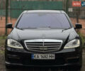 Чорний Мерседес С Клас, об'ємом двигуна 5.5 л та пробігом 288 тис. км за 10950 $, фото 3 на Automoto.ua