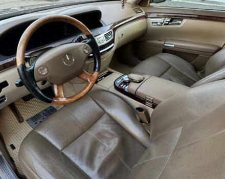 Черный Мерседес С Класс, объемом двигателя 2.99 л и пробегом 300 тыс. км за 10200 $, фото 12 на Automoto.ua