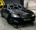 Черный Мерседес С Класс, объемом двигателя 2.99 л и пробегом 450 тыс. км за 10800 $, фото 1 на Automoto.ua
