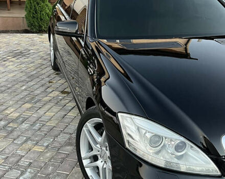 Мерседес С Класс 2007 в Одессе на Automoto.ua Черный Мерседес С Класс, объемом двигателя 5.5 л и пробегом 235 тыс. км за 13200 $, фото 3 на Automoto.ua