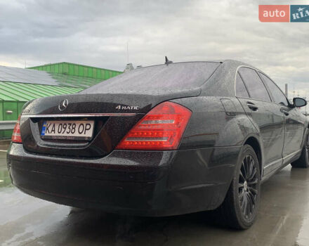 Мерседес С Класс 2007 в Киеве на Automoto.ua Черный Мерседес С Класс, объемом двигателя 5.5 л и пробегом 250 тыс. км за 7750 $, фото 8 на Automoto.ua