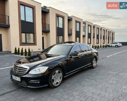 Черный Мерседес С Класс, объемом двигателя 5.5 л и пробегом 220 тыс. км за 12999 $, фото 5 на Automoto.ua