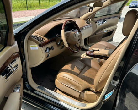 Черный Мерседес С Класс, объемом двигателя 0 л и пробегом 330 тыс. км за 10000 $, фото 8 на Automoto.ua