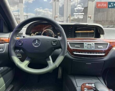 Черный Мерседес С Класс, объемом двигателя 6.21 л и пробегом 150 тыс. км за 16990 $, фото 25 на Automoto.ua