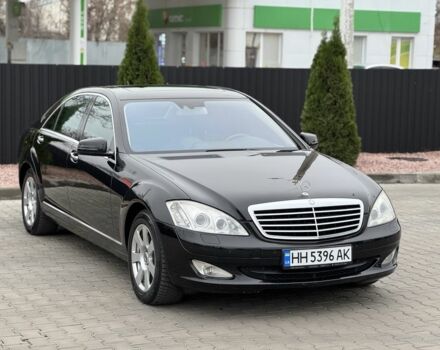 Черный Мерседес С Класс, объемом двигателя 3.5 л и пробегом 217 тыс. км за 10300 $, фото 1 на Automoto.ua