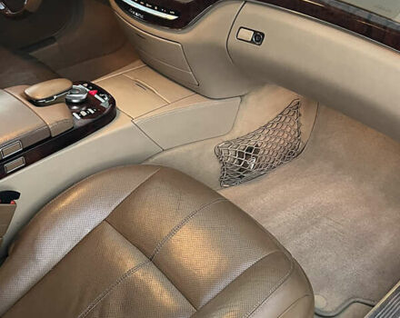 Мерседес С Класс 2007 в Одессе на Automoto.ua Черный Мерседес С Класс, объемом двигателя 5.5 л и пробегом 235 тыс. км за 13200 $, фото 16 на Automoto.ua