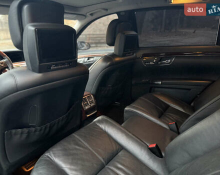 Чорний Мерседес С Клас, об'ємом двигуна 5.46 л та пробігом 560 тис. км за 7650 $, фото 18 на Automoto.ua