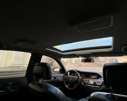 Чорний Мерседес С Клас, об'ємом двигуна 5.5 л та пробігом 303 тис. км за 10400 $, фото 18 на Automoto.ua