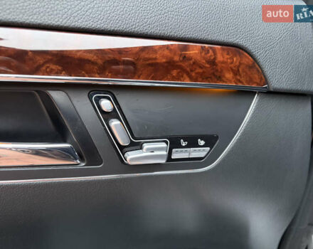 Чорний Мерседес С Клас, об'ємом двигуна 0 л та пробігом 364 тис. км за 11000 $, фото 19 на Automoto.ua