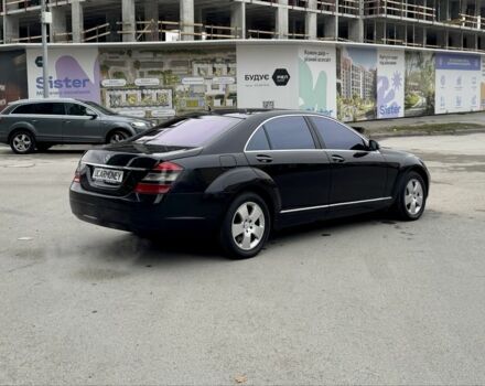 Черный Мерседес С Класс, объемом двигателя 5.5 л и пробегом 258 тыс. км за 7150 $, фото 4 на Automoto.ua