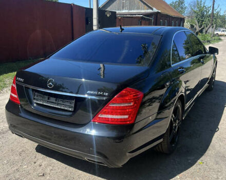 Мерседес С Класс 2007 в Харькове на Automoto.ua Черный Мерседес С Класс, объемом двигателя 5.5 л и пробегом 196 тыс. км за 18000 $, фото 3 на Automoto.ua