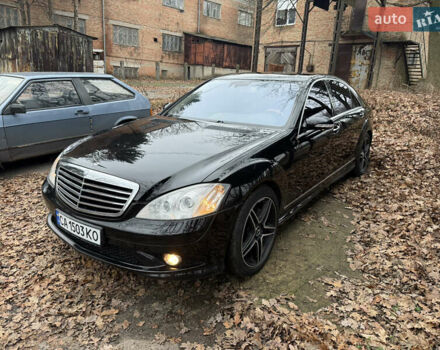 Чорний Мерседес С Клас, об'ємом двигуна 5.46 л та пробігом 560 тис. км за 7650 $, фото 27 на Automoto.ua